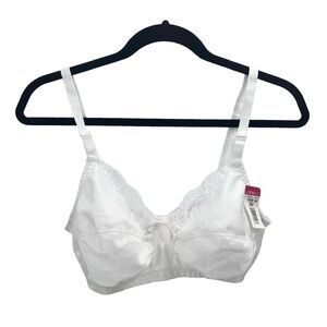 Vintage Lovable White Satin & Lace Full Coverage Unpadded Bra